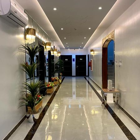 قمه الجواهر للوحدات السكنيه المفروشه Apartment Riyadh Exterior photo